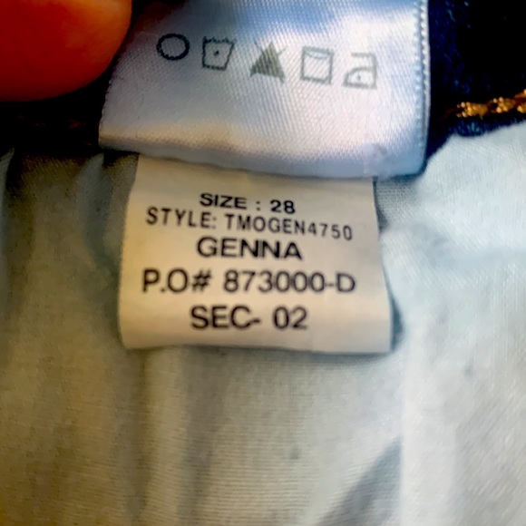 JOE’S JEANS SHORTS - Picture 6 of 7